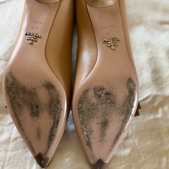 PRADA - Picture 3 of 6